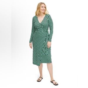 DVF x Target NWT wrap dress size M green geometric